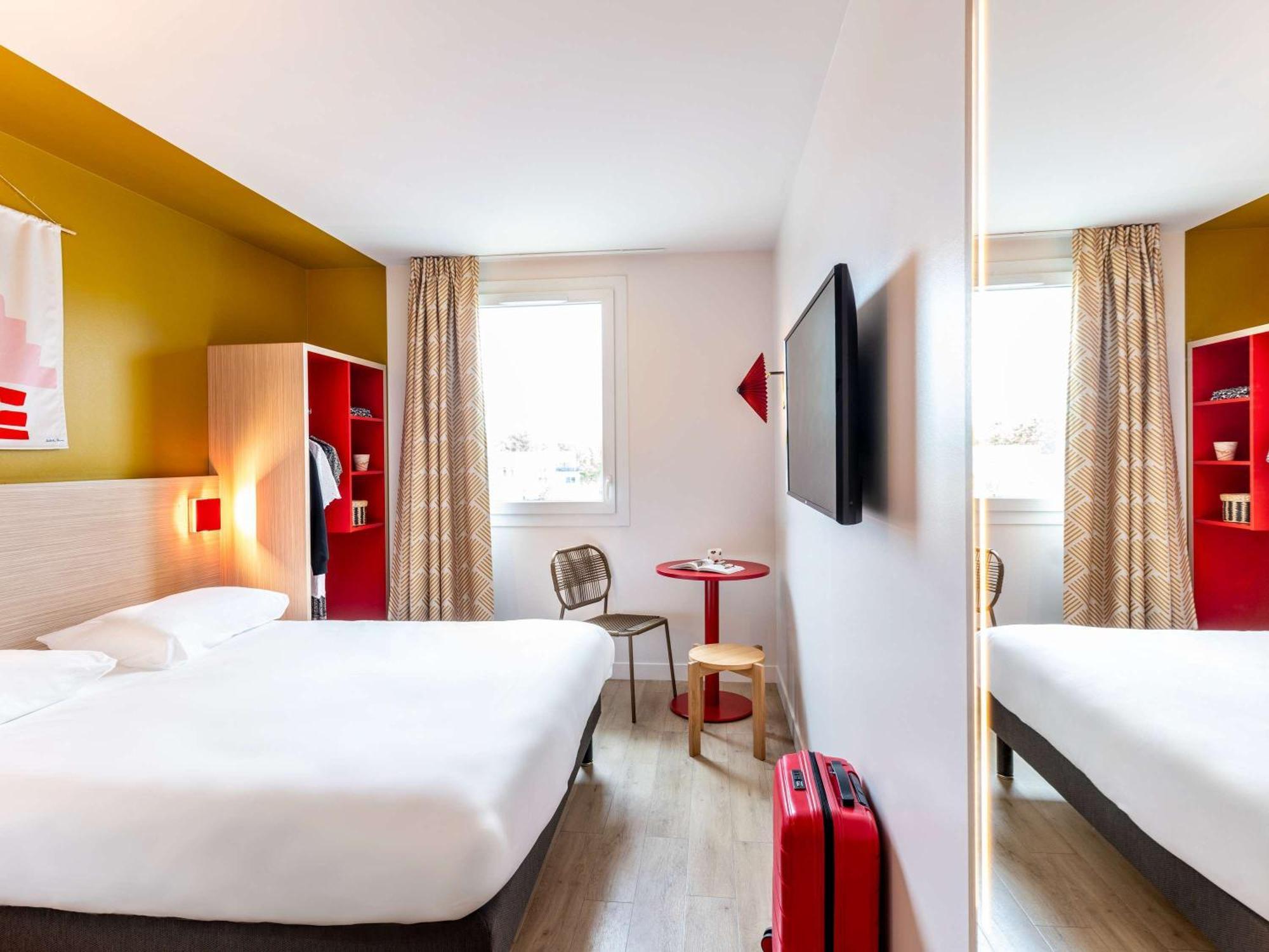 Ibis Styles Prevessin Geneve Aeroport Hotel Exterior foto