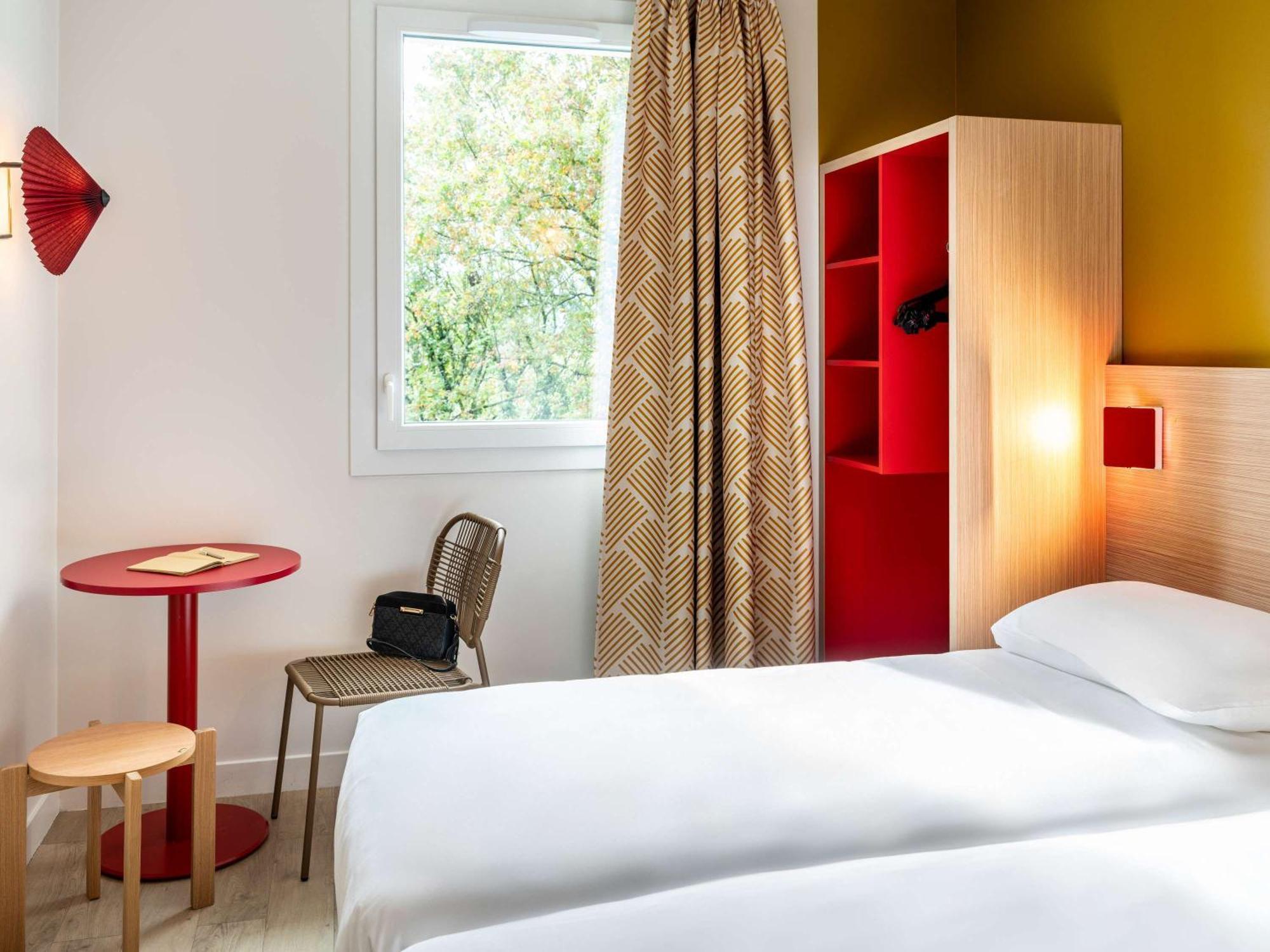 Ibis Styles Prevessin Geneve Aeroport Hotel Exterior foto